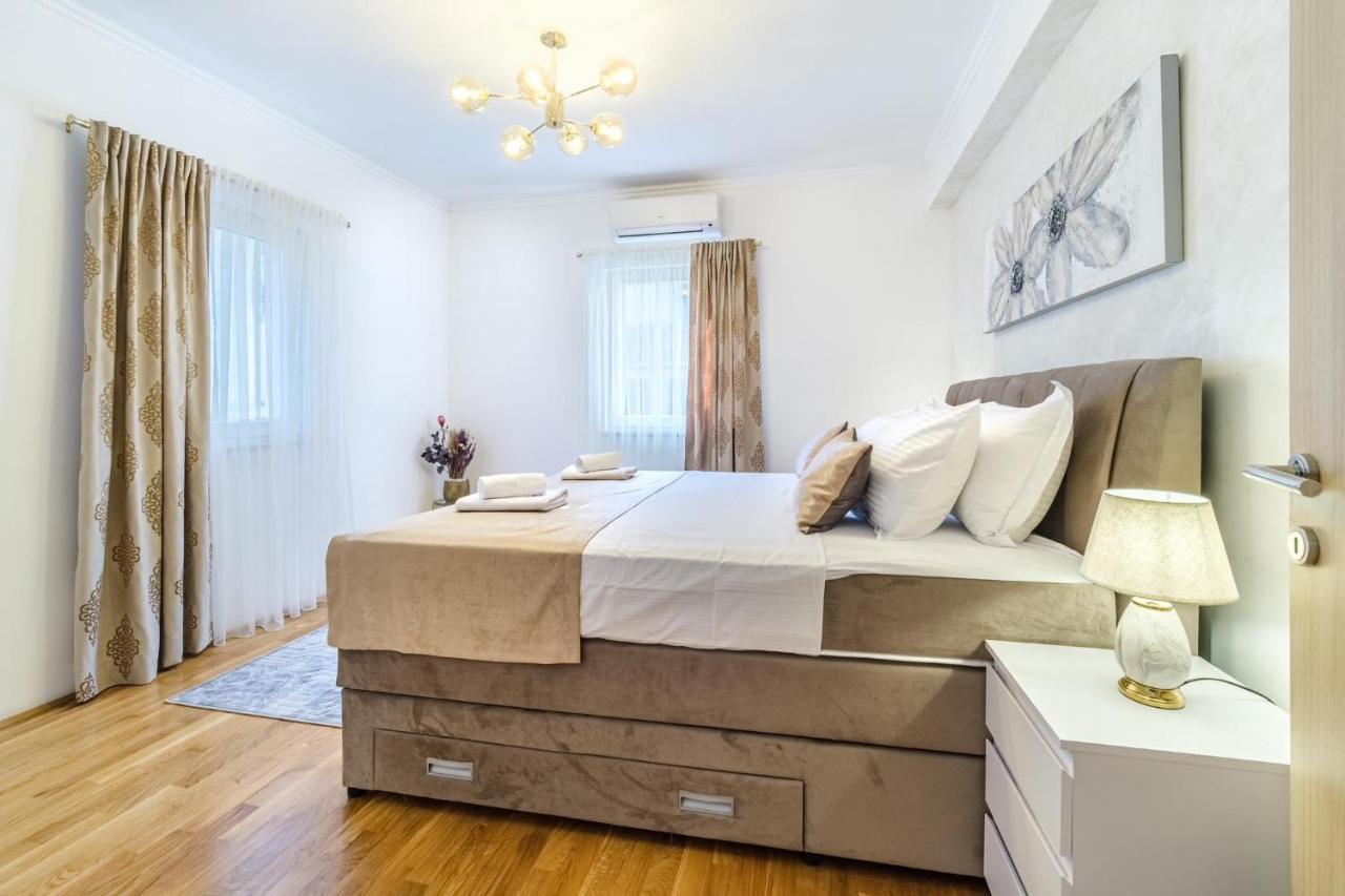 Luxury Apartmens Sebastijan&Karlo Split Eksteriør billede