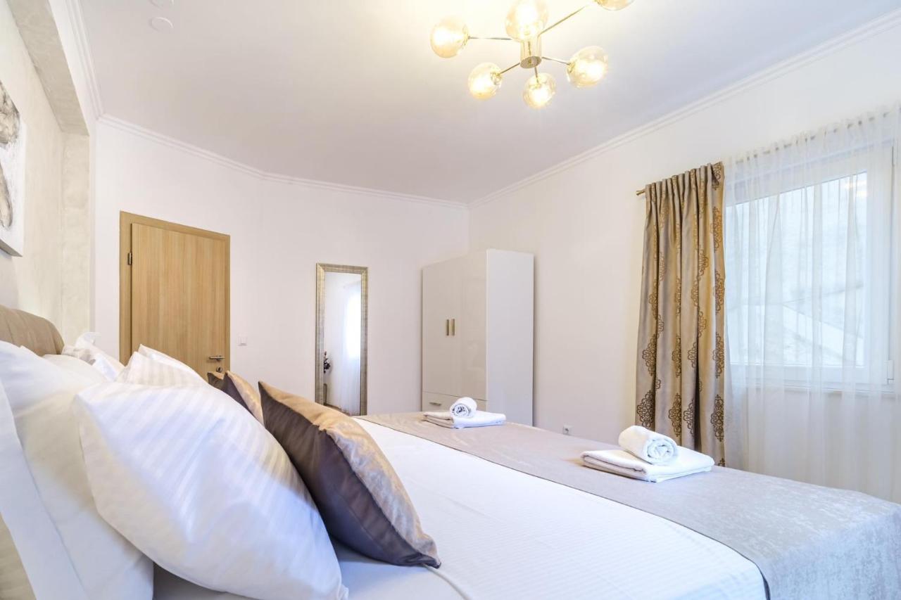 Luxury Apartmens Sebastijan&Karlo Split Eksteriør billede